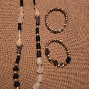 Elegant Beaded Jewelry Set - Black, Gold, and White